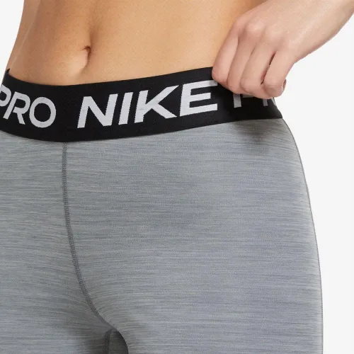 Vista 101 de Nike Pro para mujer