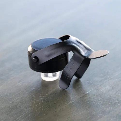 Vista 3 de KLOVEO - Tapón de champán negro, sello patentado, fabricado en Italia, tapón de botella de plástico WAF, ideal para prosecco, vino espumoso y cava