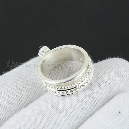Vista 3 de Black Onyx Spinner Ring, Handmade Onyx Ring, Meditation Ring Women, Worry Silver Ring, 925 Silver Ring, Fidget Onyx Ring, Gemstone Spinner Ring