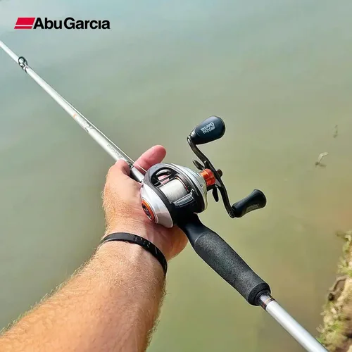 Vista 6 de Abu Garcia Revo X - Combo de carrete y caña de pescar de perfil bajo