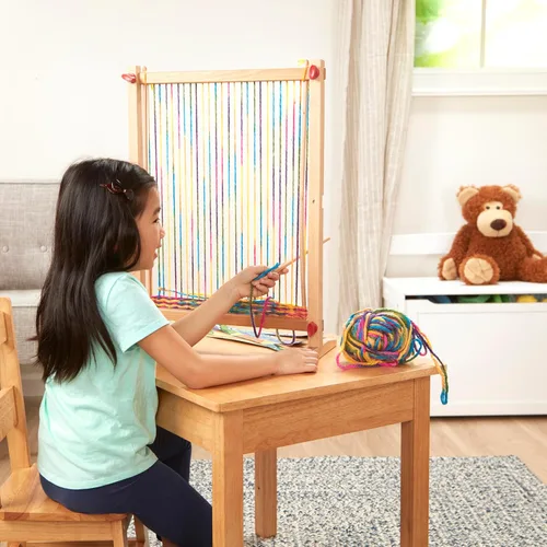 Vista 7 de Melissa & Doug Telar de tejido de madera para manualidades múltiples: marco extragrande (22.75 x 16.5 pulgadas)