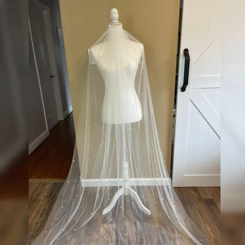 Vista 7 de Bambi Elegant Bridal Cathedral Veil with Artificial Pearl Design - White, 118.1 inches Long