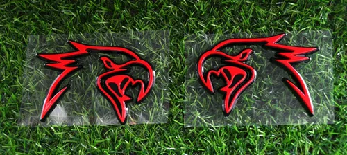 Vista 6 de Par de emblemas de repuesto HELLHAWK personalizados para puerta de guardabarros Trackhawk, insignia 3D, cabeza estilo Hellcat (negro brillante)