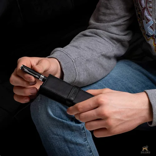Vista 7 de DiLoro Estuche doble de cuero para lápices para dos bolígrafos y lápices (negro)