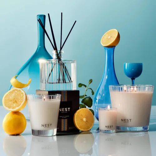 Vista 5 de NEST New York - Vela perfumada con tres mechas, limón y menta de Amalfi - 21.2 oz - Hasta 100 horas de tiempo de combustión - Recipiente de vidrio