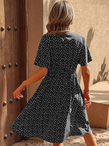 Vista 2 de Floerns Vestido midi acampanado con estampado de corazón de confeti y manga de mariposa