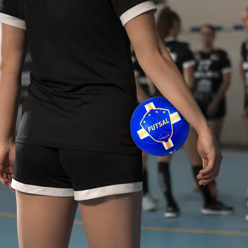 Vista 7 de Runleaps Futsal Ball,Futsal Soccer Ball,Great for Indoor or Outdoor,Low Bounce Size 4 for Training,Playing