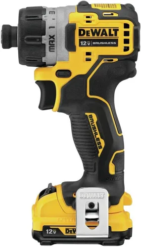 Vista 2 de DeWALT XTREME 12V MAX* Desarmador inalámbrico de 1/4 pulg., baterías de 2 Ah (DCF601F2)