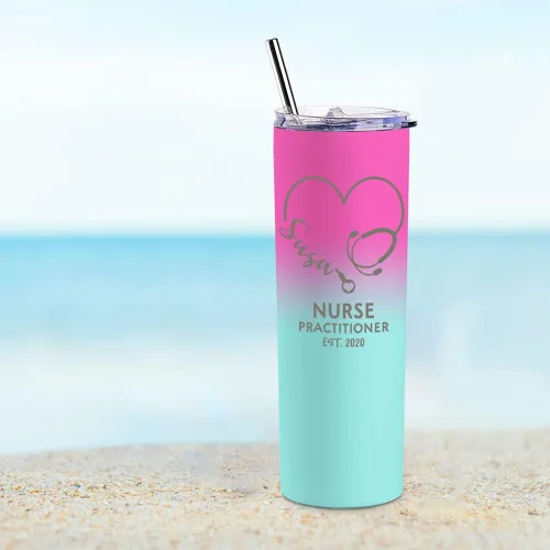 Vista 3 de Regalos de enfermera para mujeres, vaso de vino personalizado de 20 onzas con nombre, título de trabajo y fecha, regalos de enfermera, enfermeras