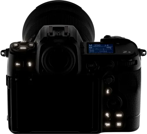Vista 7 de Nikon Z 8 con lente de zoom Cámara híbrida profesional de fotograma completo sin espejo para fotos/vídeo con lente de 24-120 mm f/4 Modelo Nikon