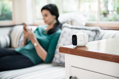 Vista 2 de Sistema de seguridad con sirena Arlo Pro de Netgear