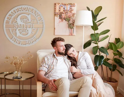 Vista 3 de Letreros de metal personalizados, decoración personalizada para el hogar, letreros con monograma y apellido, arte de pared, regalos de boda
