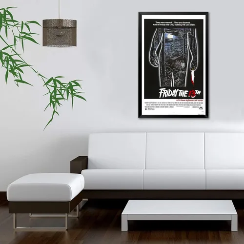 Vista 2 de Póster de película clásica de terror enmarcado de Viernes 13 (1980) 36 x 24 pulgadas, 24 horas de terror