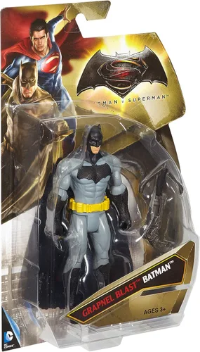 Vista 5 de Batman vs. Superman: figura 6 pulgadas de Batman amanecer de la justicia Grapnel