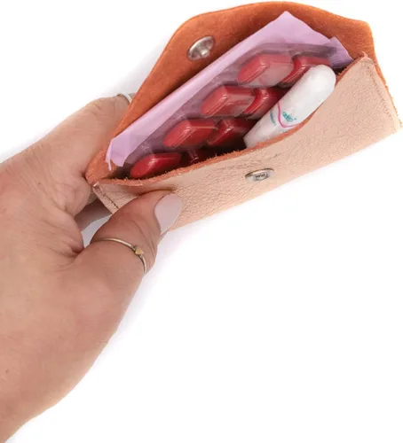 Vista 10 de Funda de cuero para tarjetas Mini cartera con broche de perlas - Hecho en los Estados Unidos