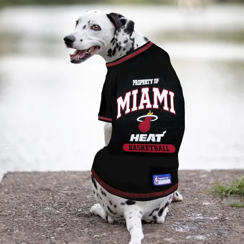 Vista 4 de Pets First Sudaderas con capucha y camiseta con licencia de la NBA para perros y gatos, Miami Heat, S