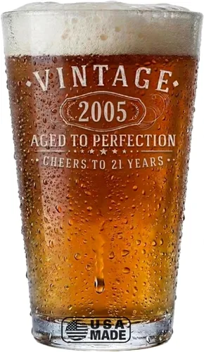 Vista 21 de Vintage 2008 Grabado Pint Glass 18 regalos de cumpleaños para niños niñas Claro