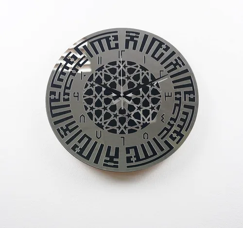 Vista 3 de Kufic - Reloj de caligrafía Kalima con números árabes, inglés, arte de pared islámico acrílico de madera, decoración de Ramadán, decoración de Eid