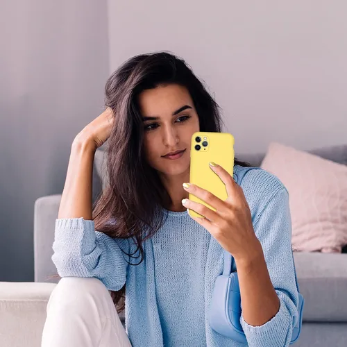 Vista 2 de Cordking - Funda para iPhone 11 Pro Max (silicona, ultra-delgada, resistente a los golpes, forro de micro-fibra suave anti-arañazos)