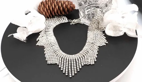 Vista 5 de FUNPARROT Collar con borlas heptagonas de diamantes de imitación para vestido de boda Estrás estrás