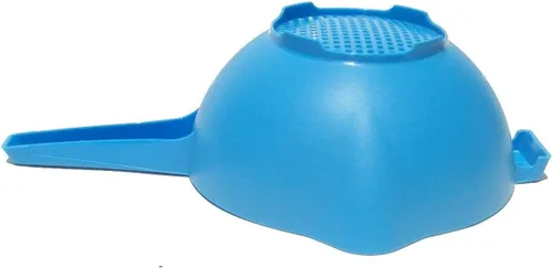 Vista 2 de Tupperware Colador de 2 cuartos de galón con mango en azul