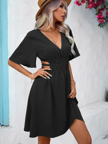 Vista 5 de Milumia Vestido corto acampanado con cuello en V y mangas de mariposa para mujer