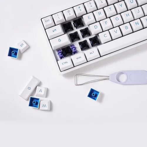 Vista 4 de Akko Teclado mecánico para juegos azul sobre blanco 3068B Plus intercambiable en caliente con teclas PBT, 2.4G inalámbricoBluetoothcable 65% 68