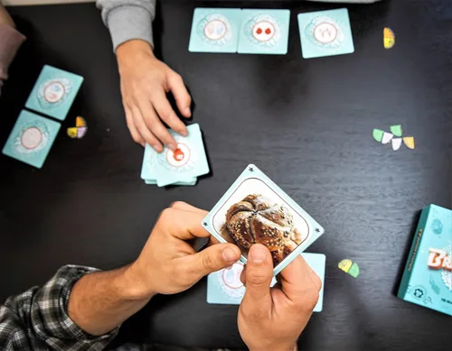 Vista 6 de CardLords Folded Wishes - Juego de origami abstracto para 2-4 jugadores, a partir de 6 años
