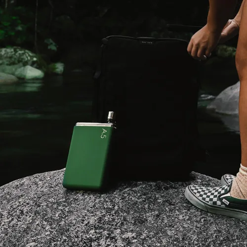 Vista 4 de memobottle Fundas de silicona A5 Protege y conserva con personalidad colorida Revestimiento libre de polvo - Verde musgo (solo manga)