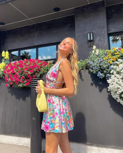 Vista 5 de Vestido ajustado de punto con estampado Y2k para mujer, cuello halter, sin mangas, con tirantes delgados, espalda descubierta, E-Girl Club, fiesta
