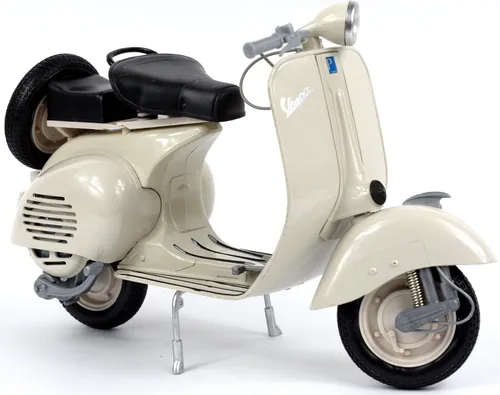 Vista 2 de New Ray Toys - Vespa 150VLIT/ Escala - 1:6 (49273)