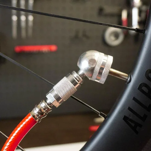 Vista 9 de Prestaflator - Inflador de neumáticos para bicicleta, herramienta de compresor de aire Presta & Schrader, funciona con neumáticos sin cámara