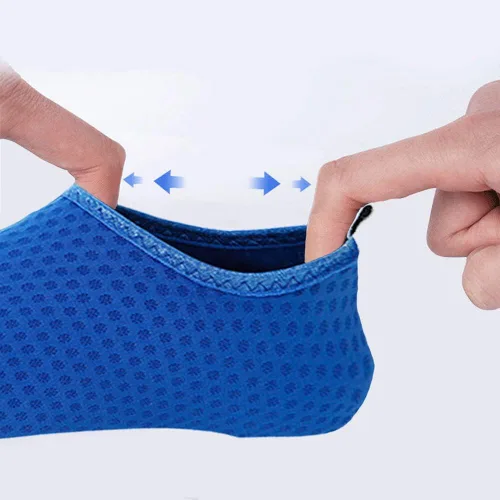 Vista 4 de Zapatos de agua para niños y niñas, calcetines acuáticos descalzos para natación, piscina, secado rápido, ligeros, calcetines de playa para niños