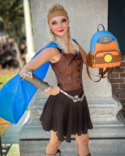 Vista 7 de Loungefly Disney Hercules Cosplay - Mochila para mujer, Varios colores, Wdbk3024