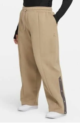 Vista 2 de Nike Jordan New Classics Capsule - Pantalones de traje para mujer, Beige, 2X