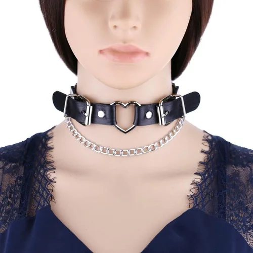 Vista 2 de SJYFAL Gargantilla de cuero con corazón para mujer, collar de cadena punk rock con remache de poliuretano, ajustable, Cuero,