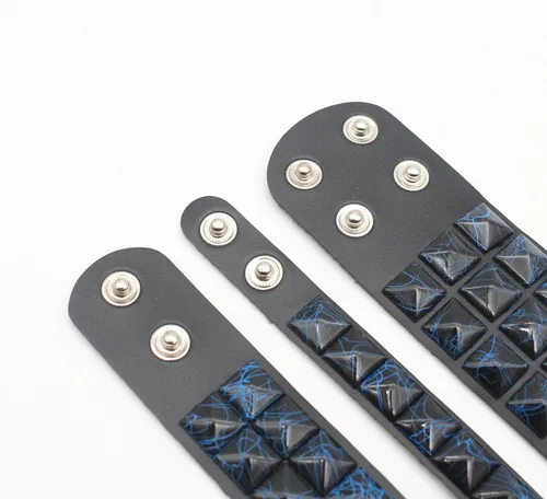Vista 5 de 3 pulseras punk, pulseras de cuero con tachuelas, pulsera emo, pulseras góticas ajustables para hombres y mujeres