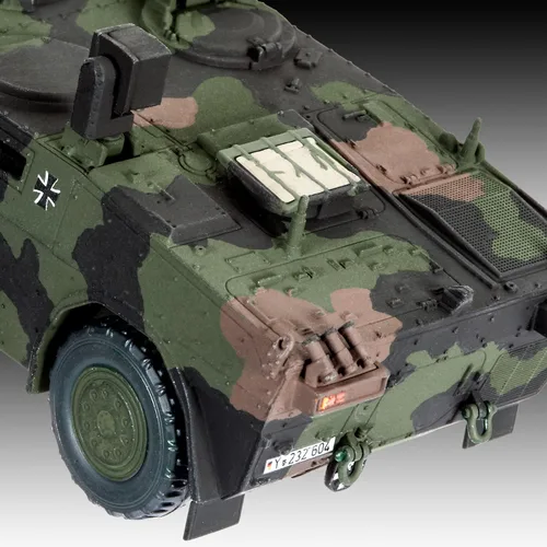 Vista 2 de Revell 03136 1/72 Fennek