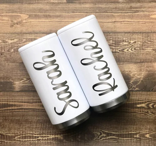 Vista 7 de Enfriador de latas delgado personalizado de acero inoxidable, enfriador de latas delgadas grabado con láser, funda de acero inoxidable de 12 onzas