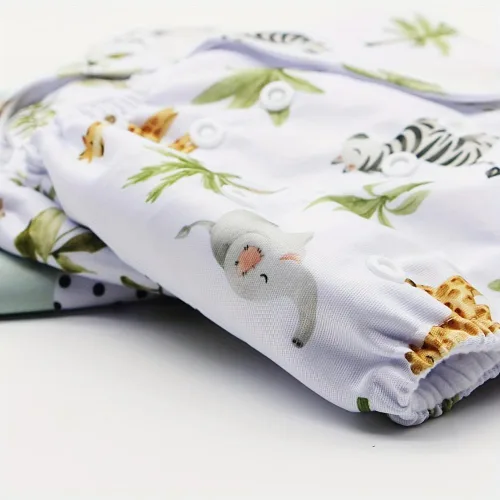 Vista 3 de 3 unidades de pañales de tela reutilizables con diseño de sujetadores de gancho y bucle con 3 insertos de microfiador (estampados de animales)