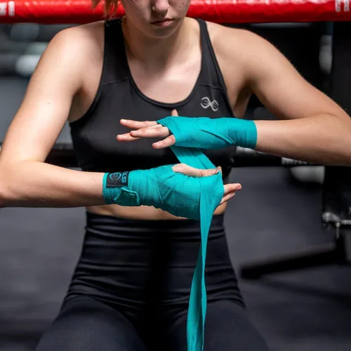 Vista 4 de STING Elasticized Boxing Hand Wraps
