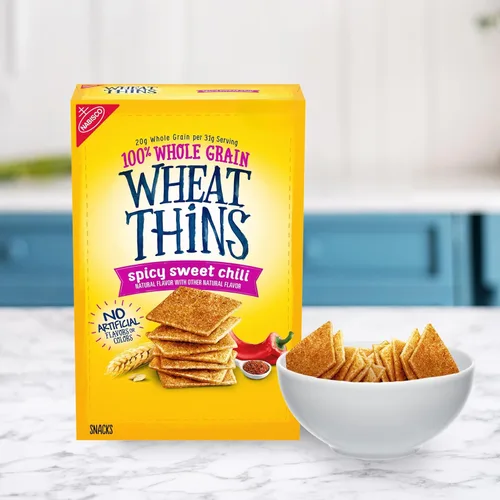 Vista 6 de Wheat Thins Snacks picantes de chile dulce, galletas de trigo integral, galletas de aperitivos, 8.5 onzas