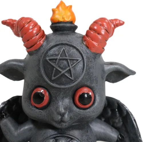 Vista 4 de Ebros Gift Sabbatic Baby Goat Idol Baphomet Spawn Baphy con círculo de pentagrama Chibi, figura Wicca Oculto Illuminati coleccionable