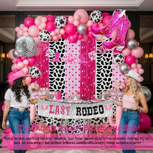 Vista 2 de Decoración de fiesta de despedida de soltera de vaquera con arco de globos de color rosa intenso y plateado, botas de disco con estampado de vaca