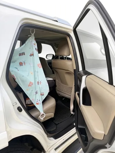 Vista 2 de Parasol multiusos para ventana de automóvil para bebés y niños pequeños, se puede utilizar como una funda de lactancia y funda de asiento
