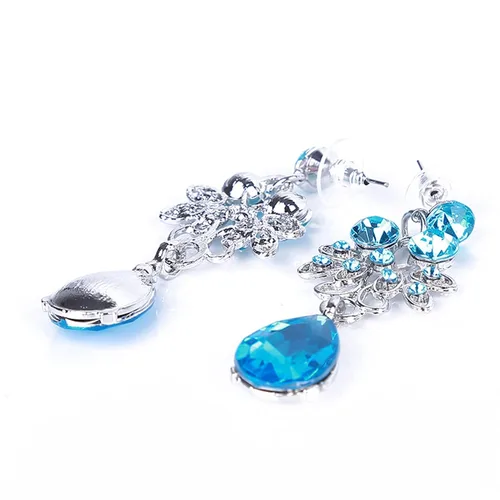 Vista 7 de ZHANGXD Juego de aretes colgantes para mujer, diseño de mariposa y gota de agua, con diamantes de imitación, color azul lago, talla única