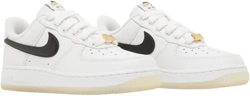 Vista 5 de Nike - Tenis de baloncesto para mujer, BlancoNegro-Dorado metálico