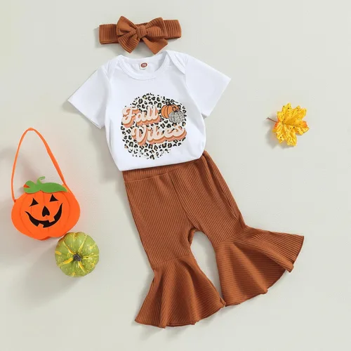 Vista 4 de Karuedoo Conjunto de mameluco de manga corta para bebé niña, Halloween, Acción de Gracias, calabaza, otoño, pantalones acampanados y diadema