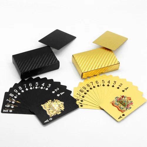 Vista 2 de Paquete de 2 cartas de póquer de diamantes de color negro y dorado, impermeables, de plástico negro y dorado, altamente flexibles, 2 barajas