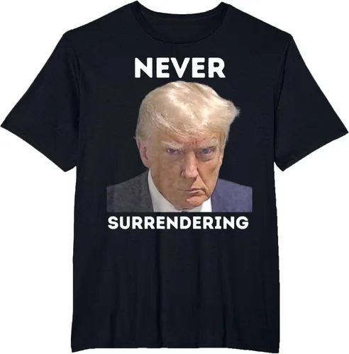 Vista 27 de Triumph Never Surrendering - Camiseta Trump Mug Shot, Negro
